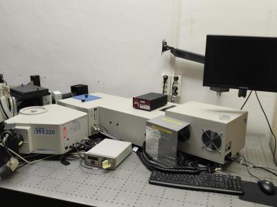 Fluorescence spectrometer