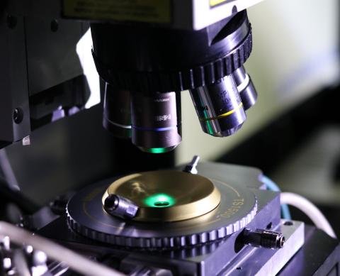 Raman spectrometer LabRAM HR